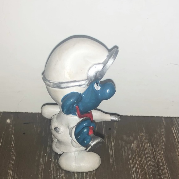 Vintage 1978 Smurf Figurines. Papa Smurf Doctor Smurf - Picture 9 of 10